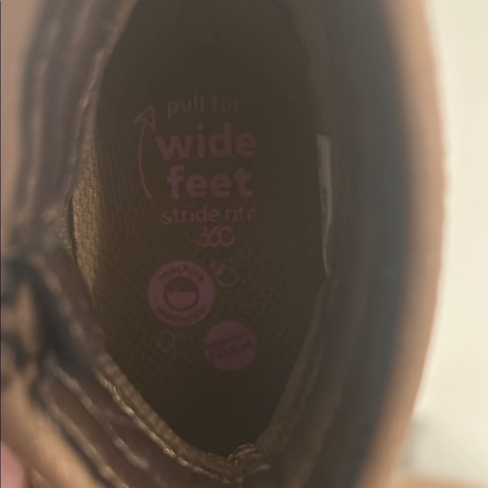 Stride Rite 360 kids shoes - Picture 4 of 5